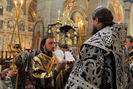 Правлячий архієрей звершив Вечірню з виносом Плащаниці та чин погребіння.