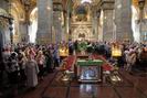 У переддень свята Входу Господнього до Єрусалиму архієпископ Никодим звершив Всенічну у кафедральному соборі м. Житомира.