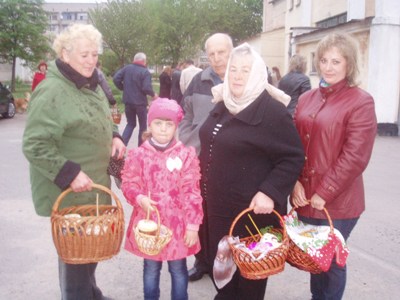 Освячення Великодніх кошиків у мікрорайоні Червона Гора м. Бердичева.
