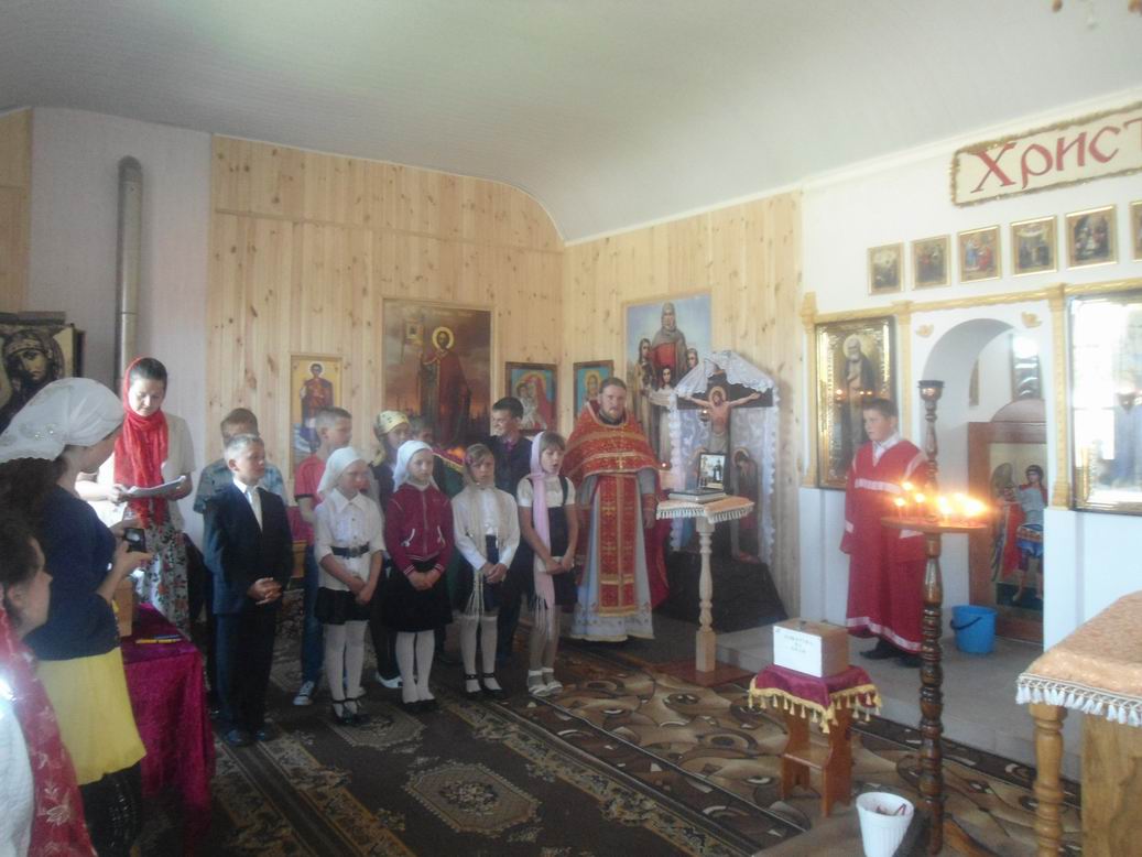 Святкування Пасхи Христової у селах Попільнянського благочиння..