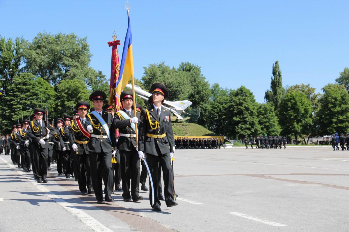 Архіпастир взяв участь у 133-му випуску молодих офіцерів Житомирського військового інституту.