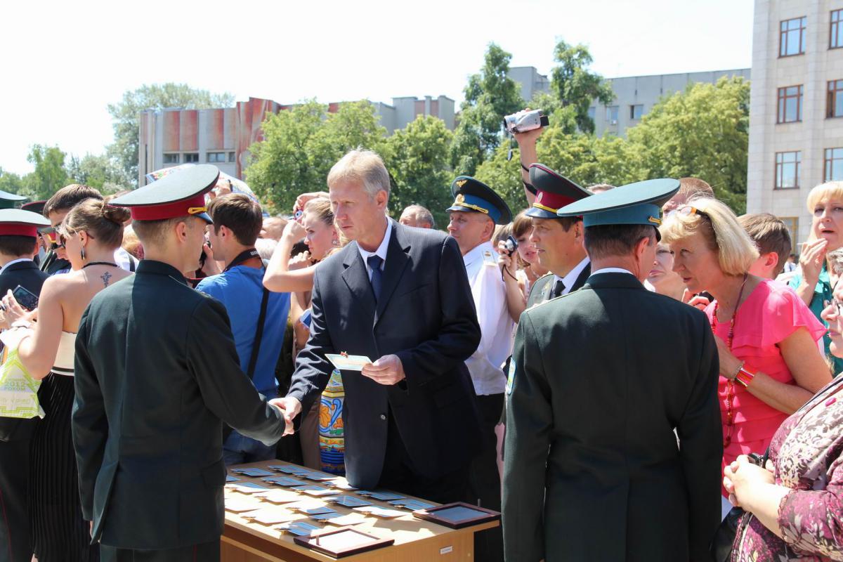 Архіпастир взяв участь у 133-му випуску молодих офіцерів Житомирського військового інституту.