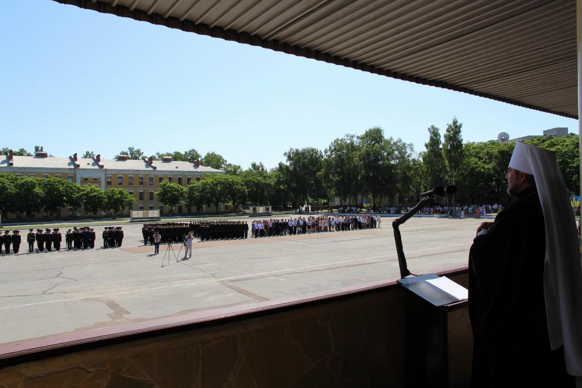 Архіпастир взяв участь у 133-му випуску молодих офіцерів Житомирського військового інституту.