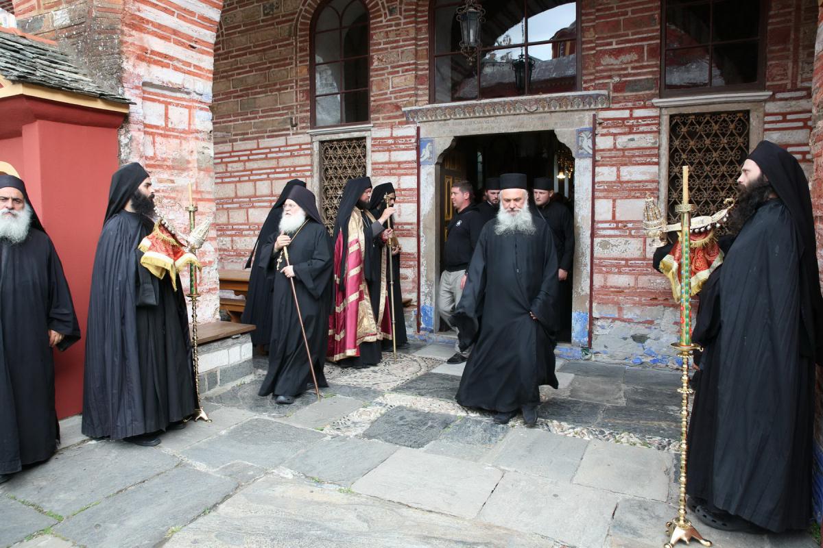 Архієпископ Никодим звершив паломницьку поїздку на святу гору Афон!