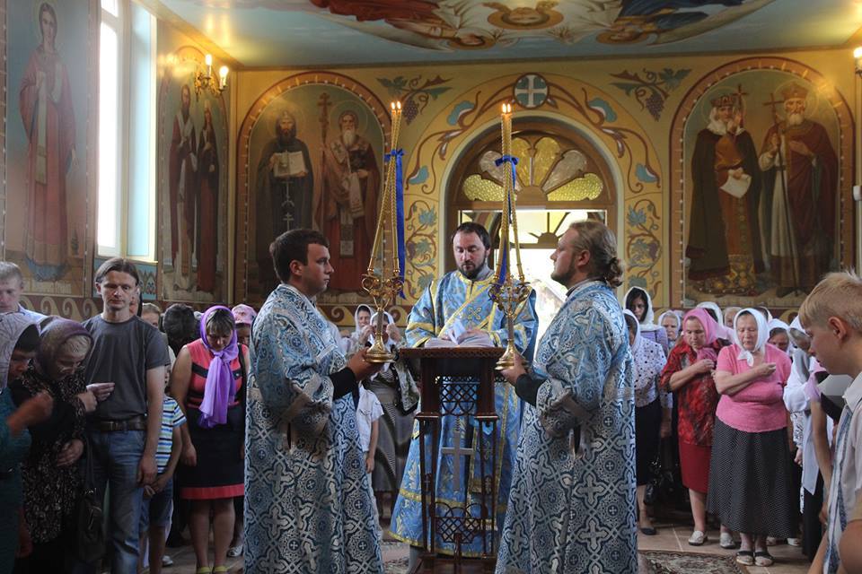 Літургія у Свято-Покровському храмі міста Новоград-Волинський.