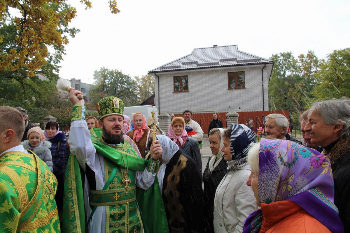 Урочисте архієрейське богослужіння у см. Новогуйвинське.