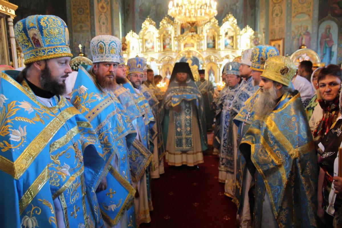 У Спасо-Преображенському Тригірському чоловічому монастирі вшанували чудотворну ікону Божої Матері на честь Її образу «Тригірська»