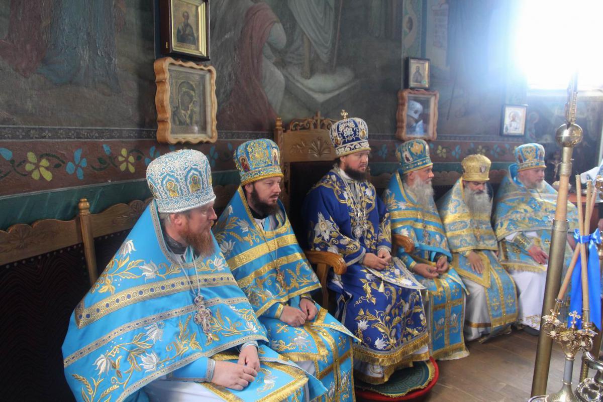 У Спасо-Преображенському Тригірському чоловічому монастирі вшанували чудотворну ікону Божої Матері на честь Її образу «Тригірська»