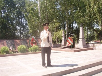 Під час мітингу-реквієму в смт. Гришківцях священик благословив естафету Пам’яті на подальший шлях.