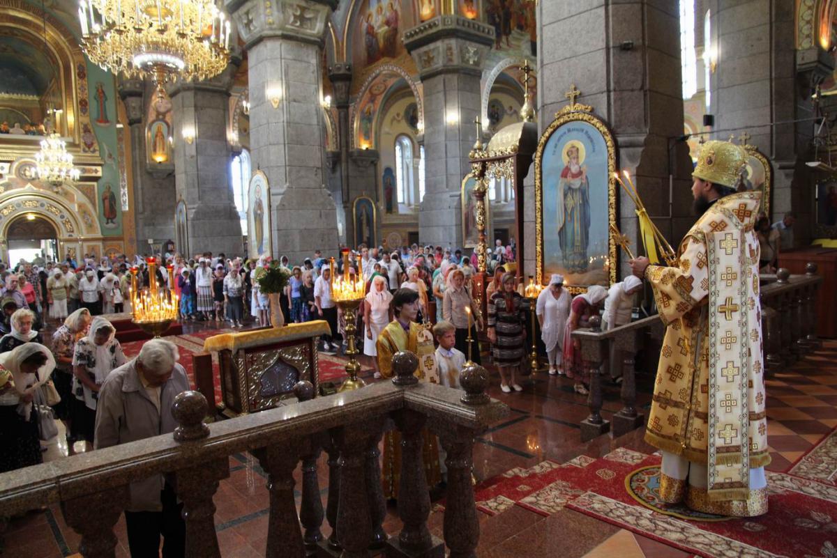 Неділя 9-та після П'ятидесятниці: архієрейська молитва у кафедральному соборі м. Житомира.