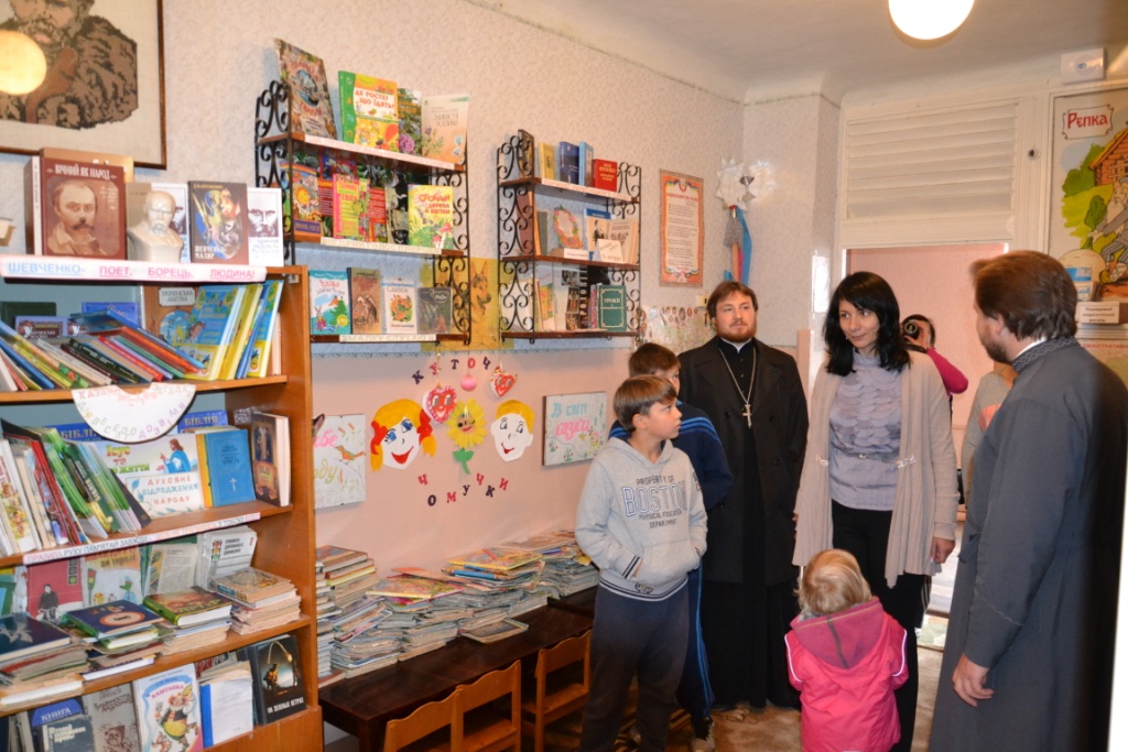 Початок занять з «Християнської етики» в Новоград-Волинській школі-інтернтат.