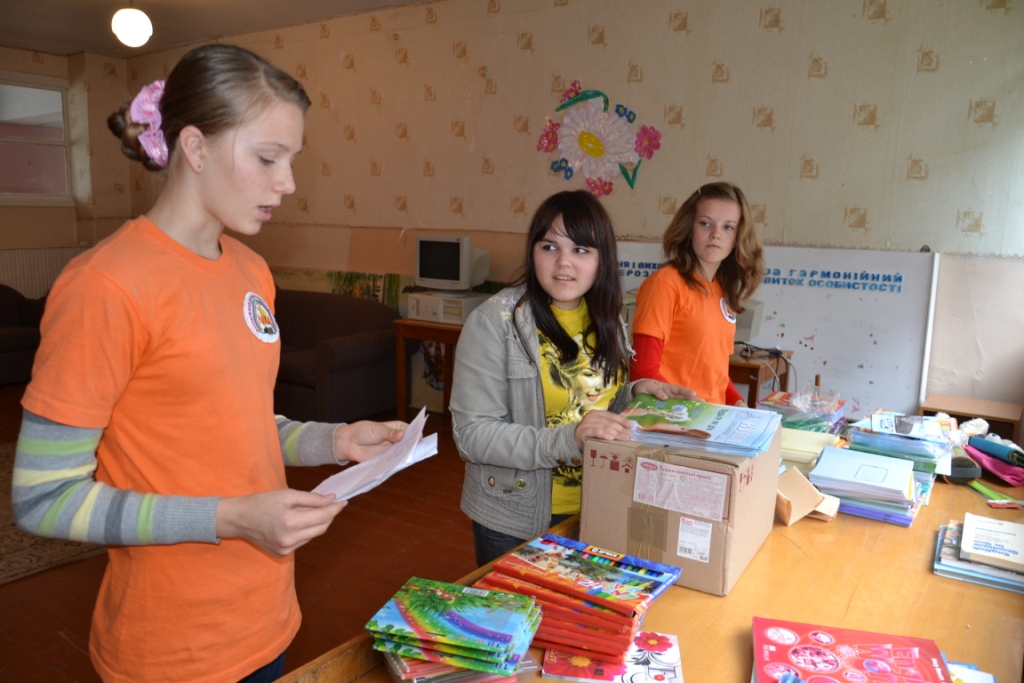 Початок занять з «Християнської етики» в Новоград-Волинській школі-інтернтат.