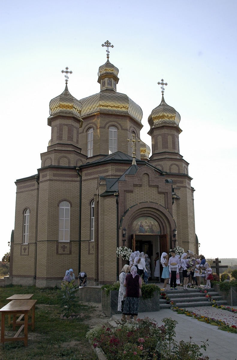 Соборное богослужение в Свято-Троицком храме г. Коростышева.