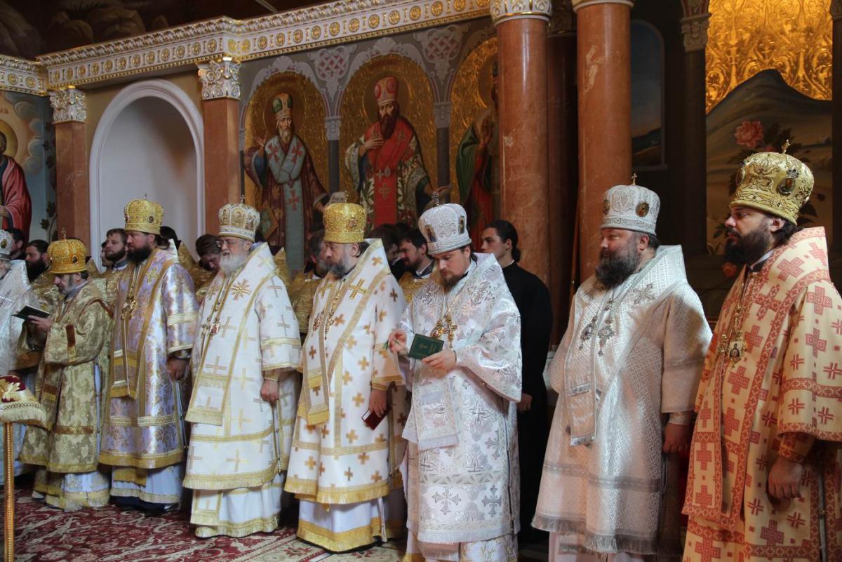 Архієпископ Никодим взяв участь у заупокійній літургії в Києво-Печерській Лаврі.