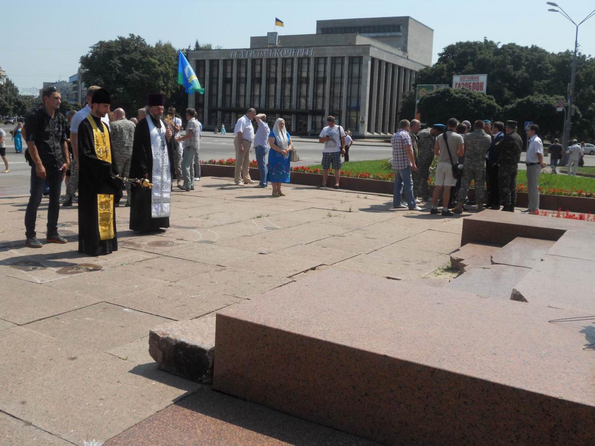 Священики єпархії взяли участь у святкуванні дня ВДВ у Житомирі.