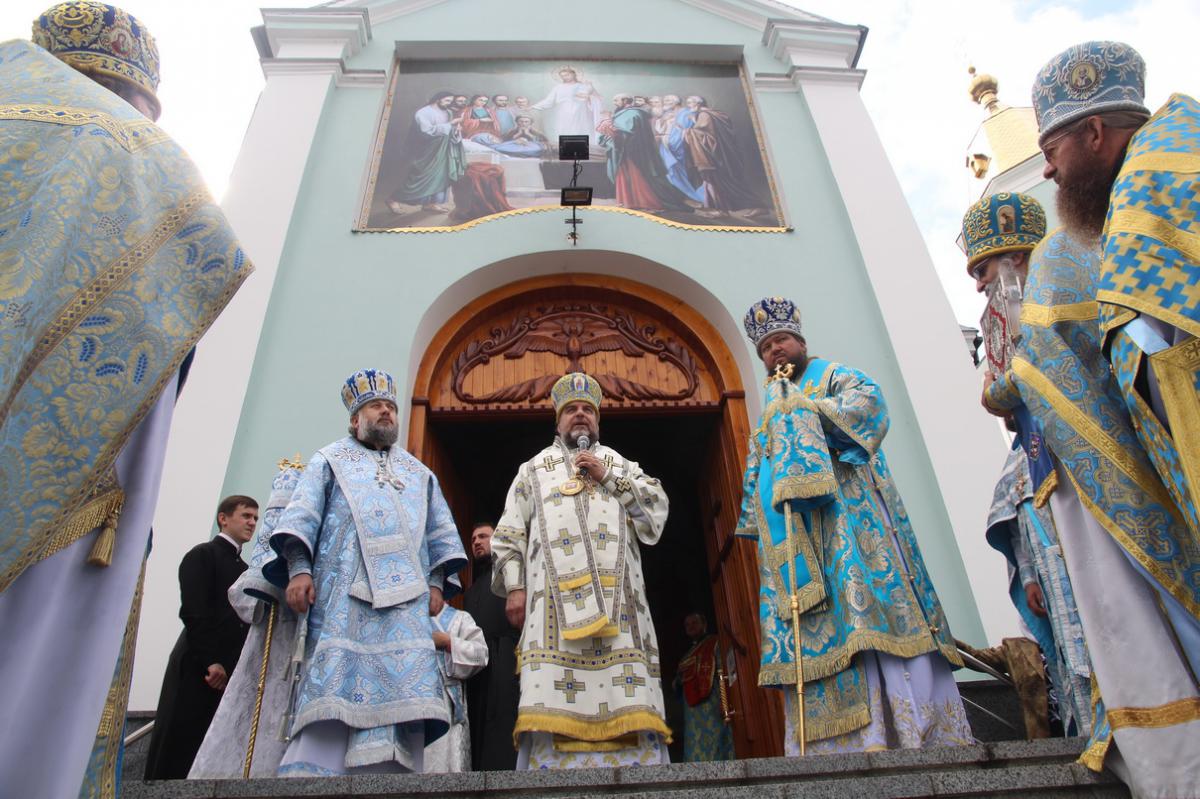 Вшановуючи образ Діви Богородиці православні житомиряни пройшли вулицями міста хресною ходою!