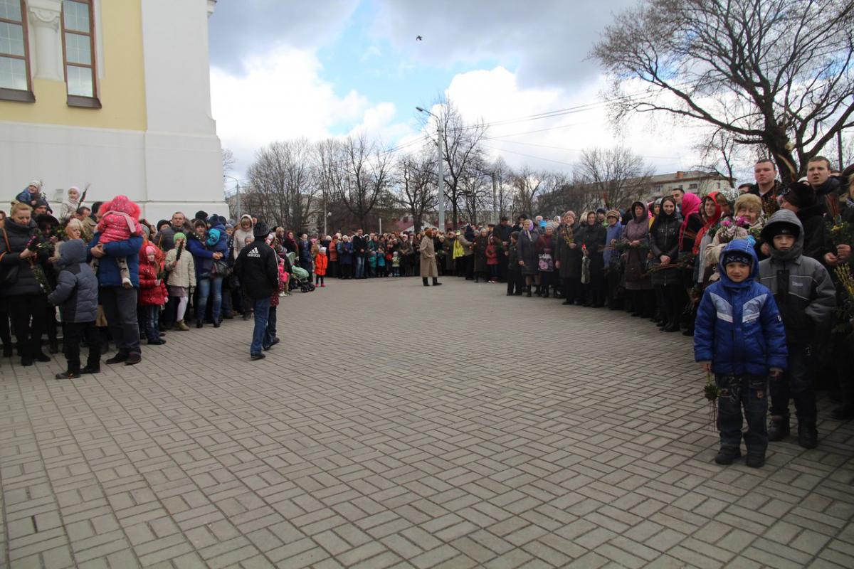 Вербна Неділя: архієрейське богослужіння у кафедральному соборі обласного центру!