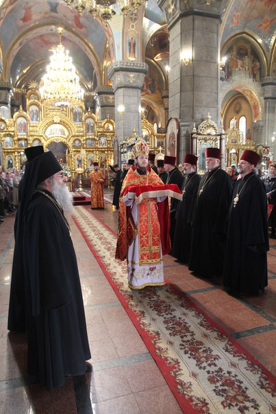 Владика привітав житомирян із Світлим Христовим Воскресінням!