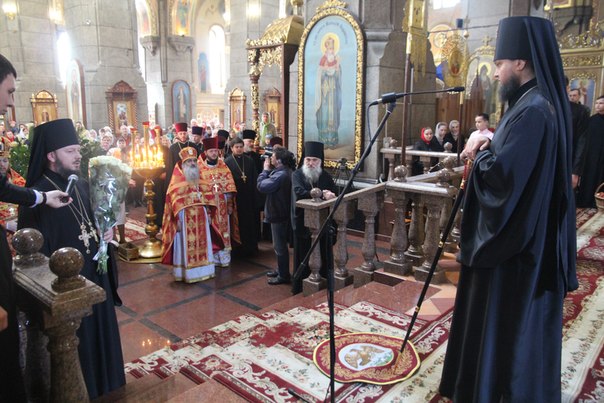 Владика привітав житомирян із Світлим Христовим Воскресінням!