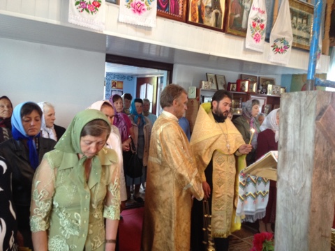 Престольный праздник отметил Свято-Никольский храм в пгт. Червоноармейск.
