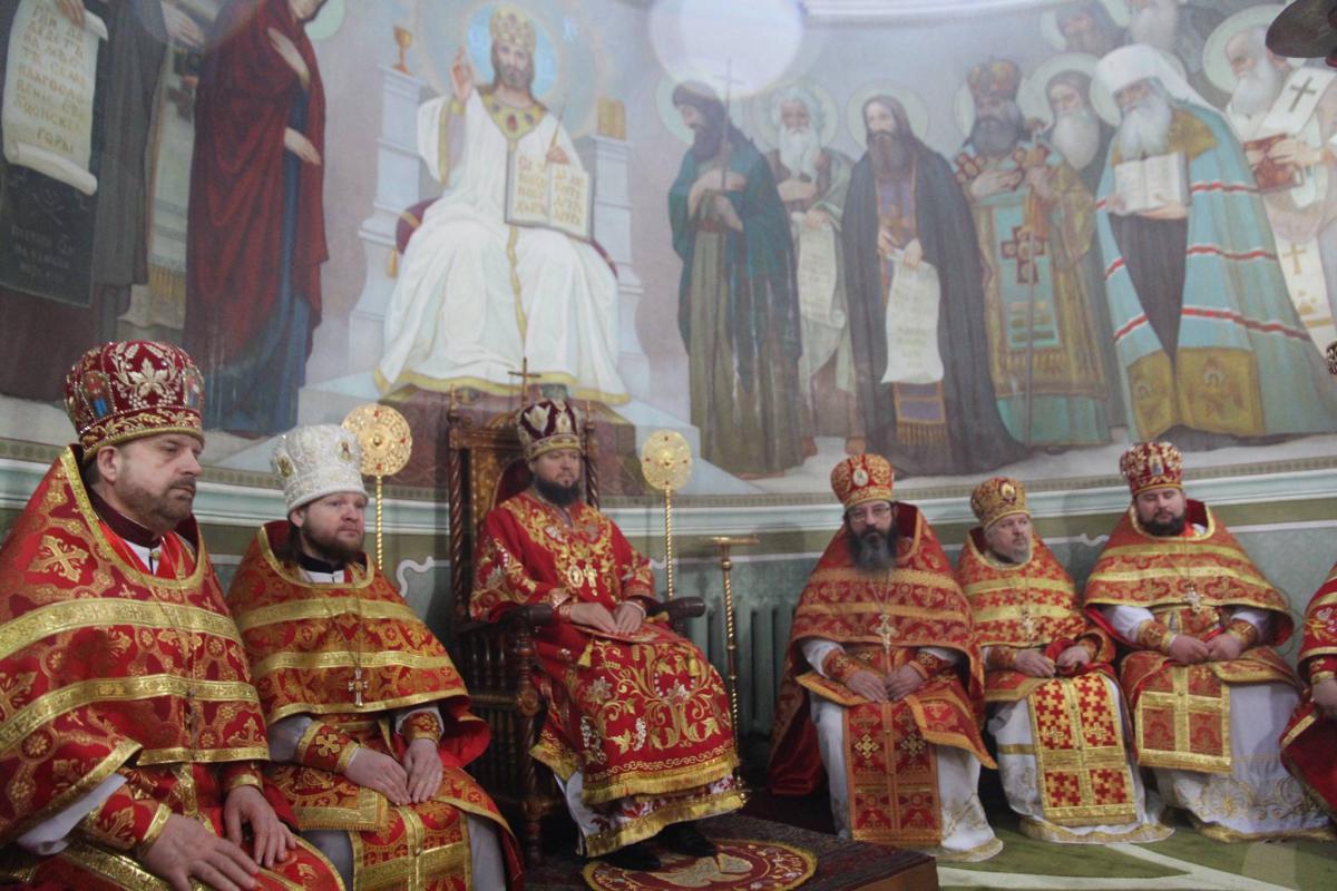 Архієрейське Богослужіння в Світлу середу