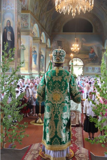 День святого Духа. Богослужіння у Свято-Троїцькому кафедральному соборі м. Новоград-Волинський.