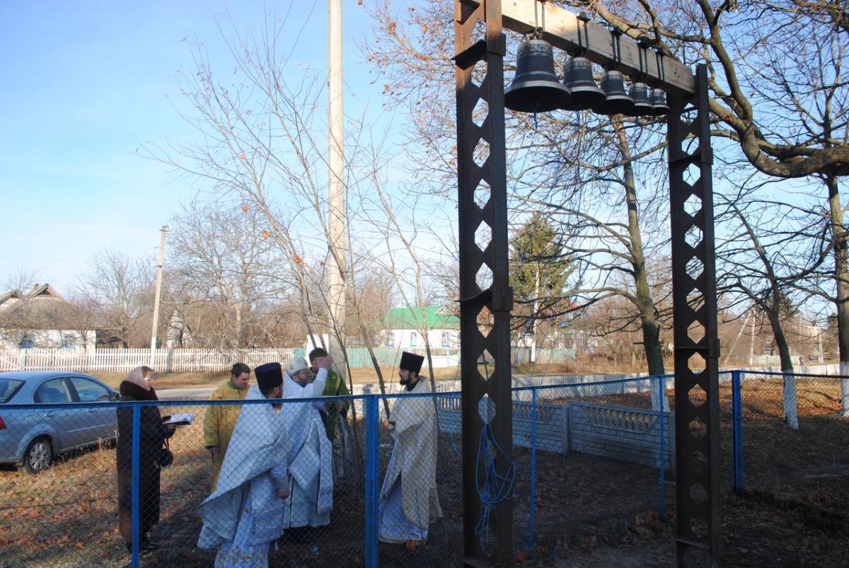 В Березянці під час православного свята вперше пролунали кампани