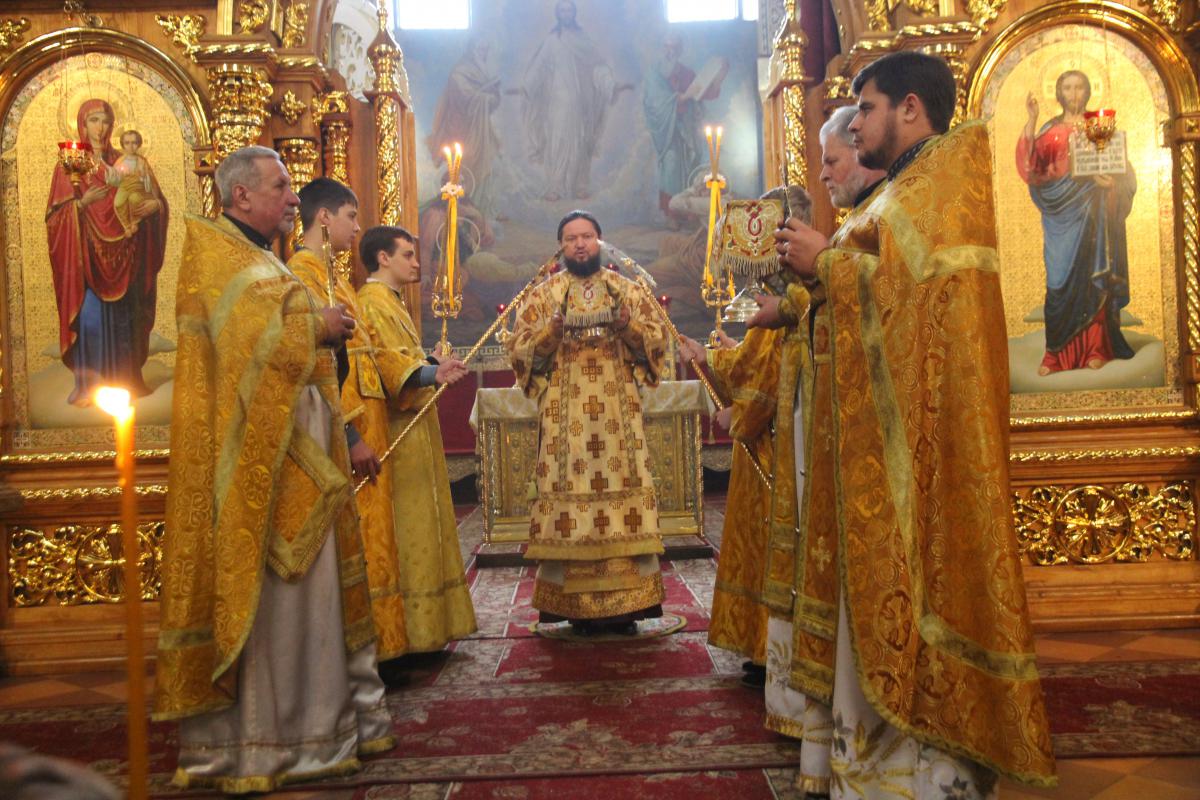 Неділя перед Різдвом Христовим.