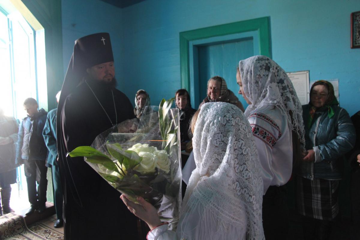 Архієпископ Никодим відвідав Червоноармійське благочиння