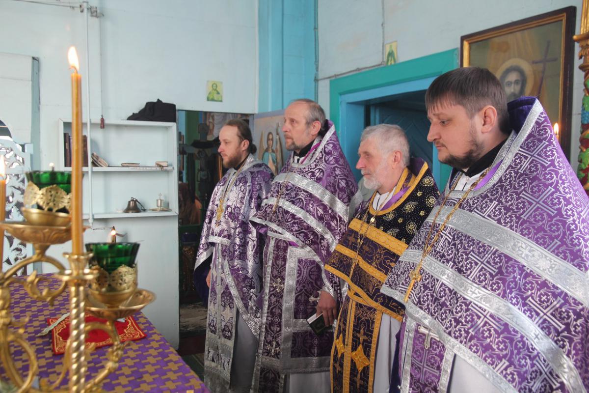 Архієпископ Никодим відвідав Червоноармійське благочиння