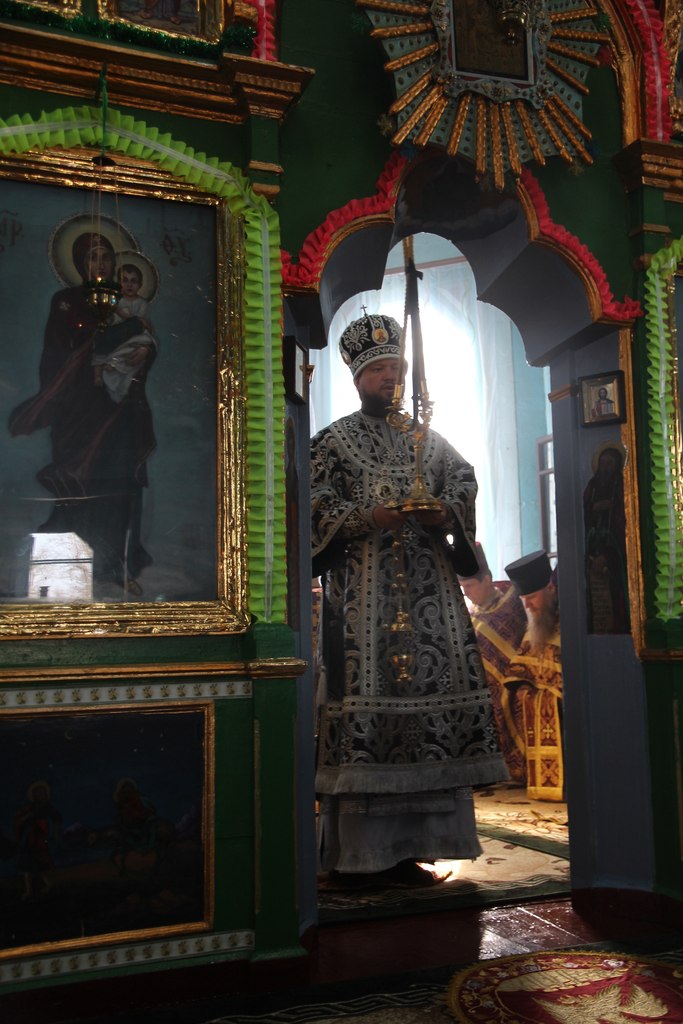 Архієпископ Никодим відвідав Червоноармійське благочиння