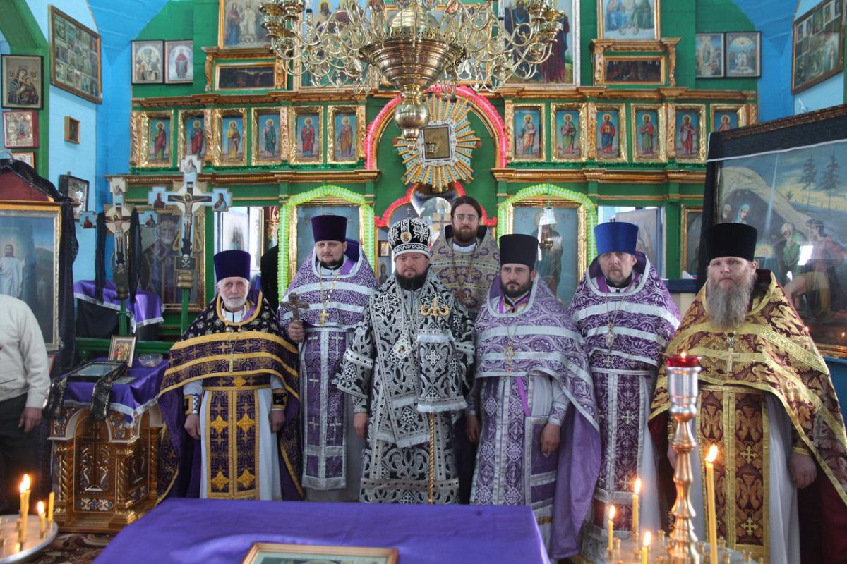 Архієпископ Никодим відвідав Червоноармійське благочиння