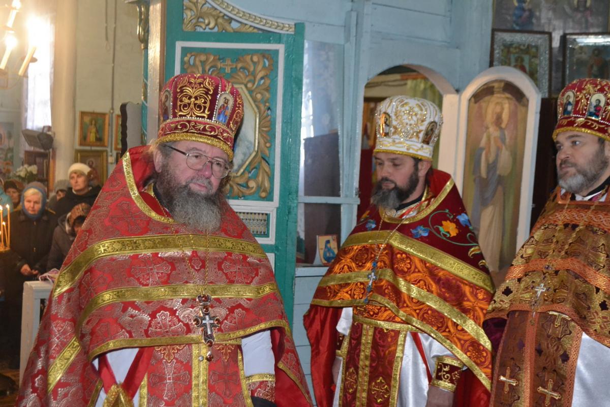 Свято в старовинному храмі Ружинщини