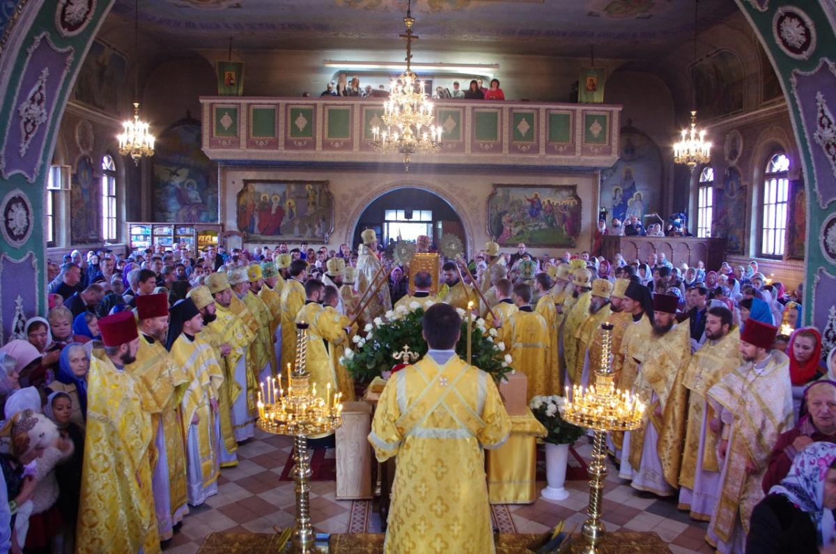 Архієпископ Никодим привітав митрополита Хмельницького і Старокостянтинівського і 70-річчям.