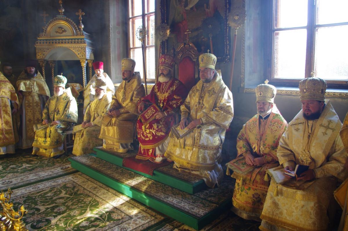 Архієпископ Никодим привітав митрополита Хмельницького і Старокостянтинівського і 70-річчям.