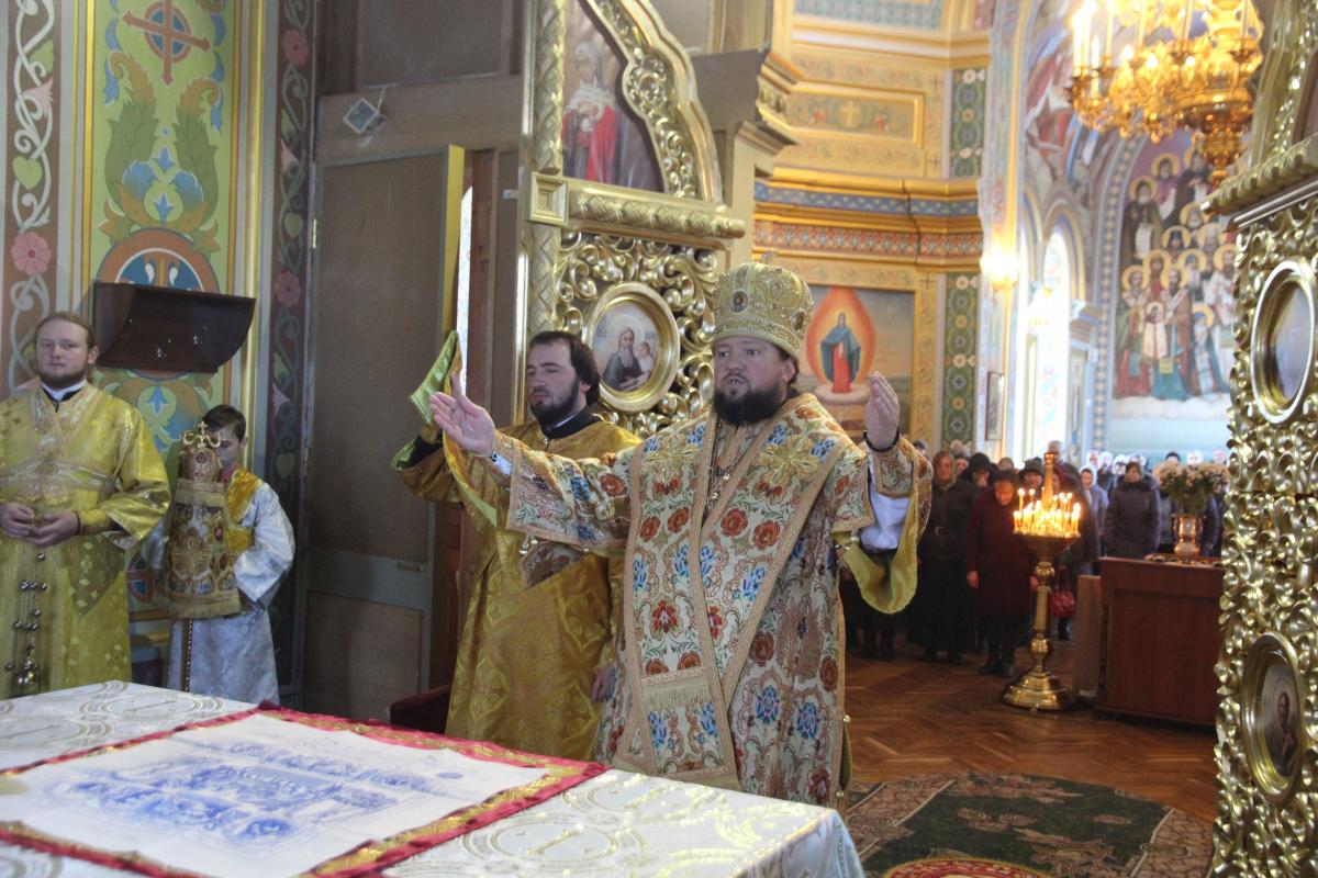 Архієрейське богослужіння у Свято-Хрестовоздвиженському кафедральному соборі м. Житомира!