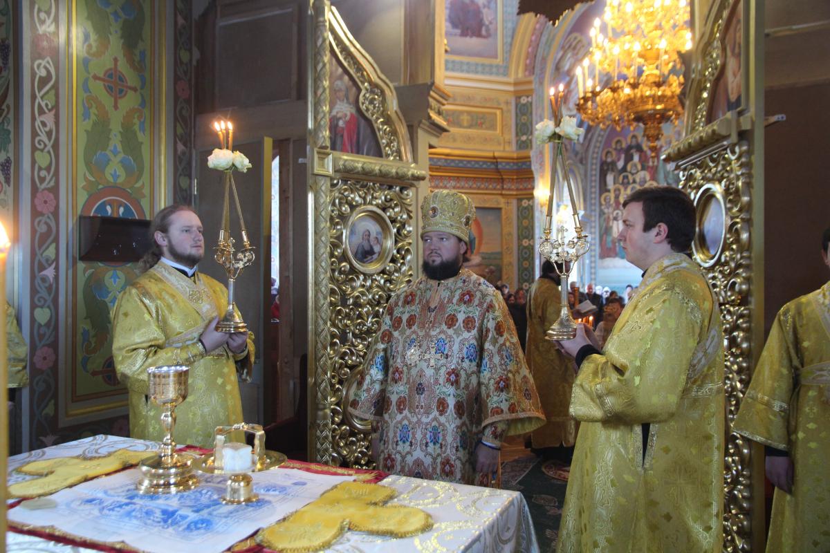 Архієрейське богослужіння у Свято-Хрестовоздвиженському кафедральному соборі м. Житомира!