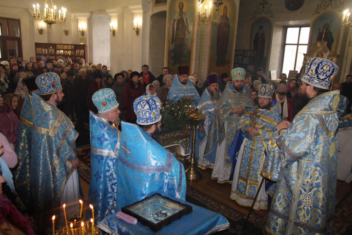 Бердичівське благочиння. Літургія у Свято-Троіцькому храмі м. Бердичева.