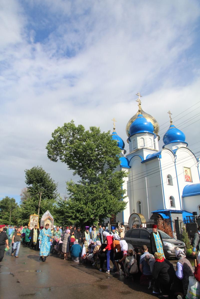 Всеукраїнський хресний хід миру, любові та молитви за Україну дібрався м. Коростишів!