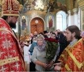 Працівники Житомирського  єпархіального управління вітають Високопреосвященнішого Никодима з Різдвом Христовим!