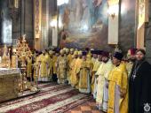 Духовенство Новоград-Волинського благочиння приступили до таїнства сповіді.
