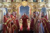Третій день Пасхи: Божественна літургія у Тригірському монастирі. 