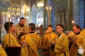 Накануні свята в честь трьох святителів Житомирський митрополит очолив служіння Всенічної в архієрейському соборі Житомира!