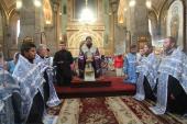 Архієпископ Никодим очолив читання недільного акафісту у кафедральному соборі!