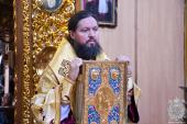 Божественну літургію у Неділю п'ятнадцяту після П'ятидесятниці звершив митрополит Никодим у Спасо-Преображенському кафедральному соборі.