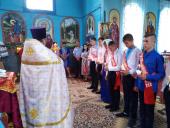 Випускники Никонівської школи отримали благословення священика!