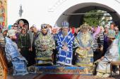 Митрополит Никодим взяв участь у святкові літургії з нагоди 20-річчя відродження Мовчанської обителі в Путивлі!