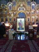 Житомиряни поклоняються чесним мощам святителя Миколая чудотворця!