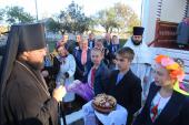 Архієрейський візит у Червоноармійське благочиння: літургія у с. Ясна Поляна.
